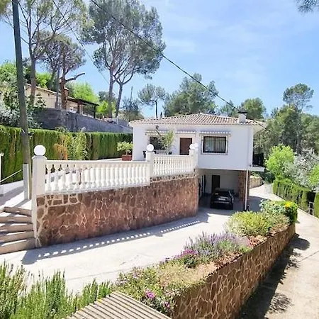 Wonderful Villa, Heated Pool, Near Beautiful Town Villa Alboy