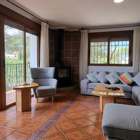 Villa Wonderful Villa, Heated Pool, Near Beautiful Town